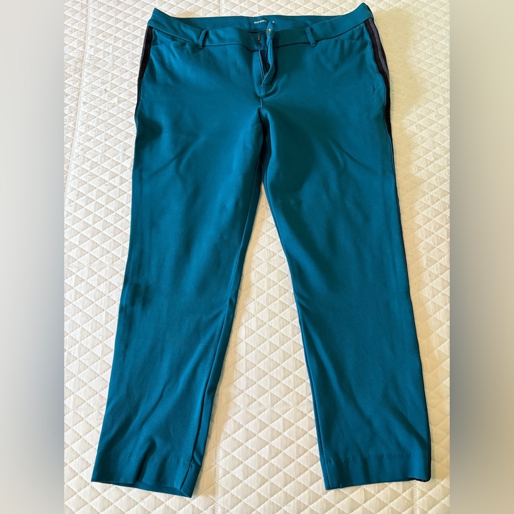 Women's Capri Length Pants- snag on lower leg shown